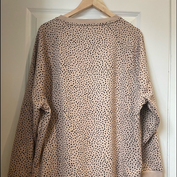 This is a long sleeve top from SDXWFA. It’s a US size large. - Picture 3 of 5